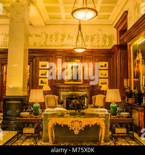 Interno del Savoy Hotel, una famosa in tutto il mondo ed esclusivo hotel situato sulle rive del fiume Tamigi, Londra Foto Stock