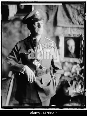 Il generale Douglas MacArthur FOTOGRAFIA-VINTAGE FOTO DAL 1905 