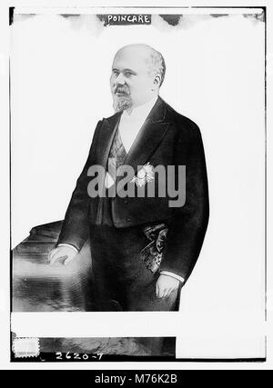 Un ritratto di Raymond Poincaré, uno statista francese che servì come presidente della Francia e giocò un ruolo significativo nella diplomazia europea durante la prima guerra mondiale Foto Stock