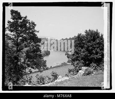 Una vista panoramica del fiume Shenandoah, che si estende attraverso la Virginia, mostrando la bellezza naturale del fiume e il paesaggio circostante. Foto Stock