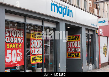 Clapham Junction, Londra. 9 Mar, 2018. La Maplin store nelle vicinanze Clapham Junction inizia fino a 50% di sconto come parte di una chiusura di vendita. Credito: Guy Bell/Alamy Live News Foto Stock