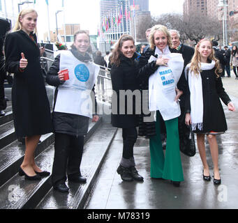 NEW YORK, NY Marzo 08, 2018: la Principessa Maria Carolina, Duchessa di Calabria e Palermo, S.A.R. La Principessa Camilla di Borbone delle Due Sicilie, Duchessa di Castro, la Principessa Maria Chiara, duchessa di Capri in Roma, Monaco e Parigi attendInternational Giornata della donna alle Nazioni Unite a New York. Marzo 07, 2018 Credit:RW/MediaPunch Foto Stock