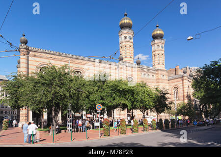 Grande Sinagoga Dohany Utca Street, Città Vecchia di Pest Budapest, Ungheria, Europa Foto Stock