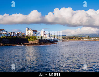 Vista verso il Sao Roque, isola Sao Miguel, Azzorre, Portogallo, Atlantico, Europa Foto Stock