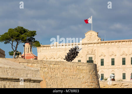 Auberge Castille museo nella città vecchia Valletta, Sito Patrimonio Mondiale dell'UNESCO e Capitale Europea della Cultura 2018, Malta, Mediterraneo, Europa Foto Stock