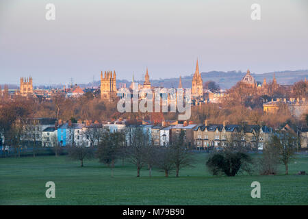 Oxford city centre da south park al mattino presto in inverno. Oxford, Oxfordshire, Inghilterra Foto Stock