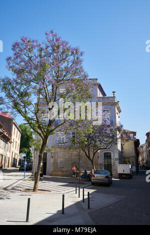 Porto, Portogallo - 20 Giugno 2016: tipiche case di architettura di Porto Foto Stock