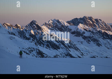 Tour di sci Ruderhofspitze, le Alpi dello Stubai in Tirolo, Austria, Foto Stock