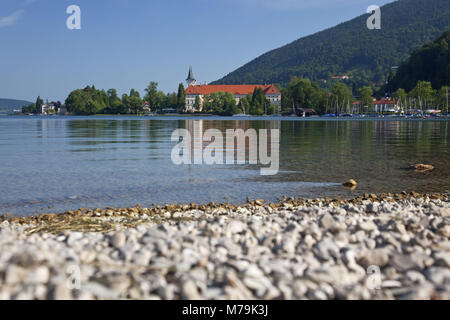 Ducale birreria bavarese nell abbazia di Tegernsee, Tegernsee al lago Tegernsee, valle Tegernsee, Alta Baviera, Baviera, Germania meridionale, Germania, Foto Stock