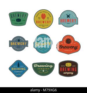 Set di birreria vintage logo. illustrazione vettoriale Illustrazione Vettoriale