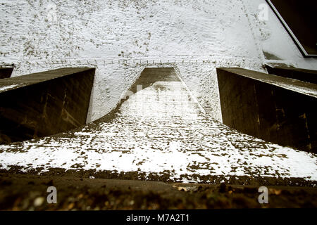 I contrafforti del Nant y moch arch dam Foto Stock