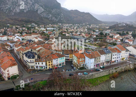 Giorno umido a Tarascon sur Ariège, Ariège, Pirenei francesi, Francia Foto Stock