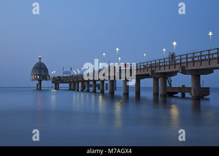 Ponte di mare, Zinnowitz, isola di Usedom, Meclemburgo-Pomerania Occidentale, Germania, Foto Stock