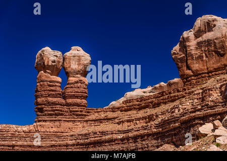 Gli Stati Uniti, Utah, la contea di San Juan, Bluff, Navajo scogli gemelli Foto Stock