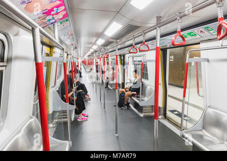 Cina, Hong Kong, metropolitana MTR carrello Foto Stock