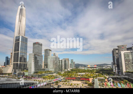 Cina, città di Shenzhen, Shenzhen Pingan Tower e il centro civico Foto Stock