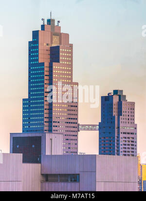 Giappone Tokyo City, Chuo Ku skyline, Torre Seiroka Foto Stock