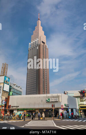 Giappone Tokyo City, il quartiere di Shinjuku, NTT Docomo Tower Foto Stock