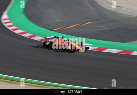 Barcellona, Spagna. 09Mar, 2018. La McLaren di Fernando Alonso durante le prove sul circuito di Barcelona-Catalunya, il 09 marzo 2018, a Barcellona, Spagna. Credito: Gtres Información más Comuniación on line, S.L./Alamy Live News Foto Stock