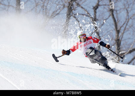 Pyeongchang, Corea del Sud. Decimo Mar, 2018. Akira Kano (JPN) Sci Alpino : uomini in discesa seduta a Jeongseon Alpine Center durante la PyeongChang 2018 Paralimpiadi Giochi invernali di Pyeongchang, Corea del Sud . Credito: Yusuke Nakanishi AFLO/sport/Alamy Live News Foto Stock