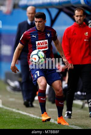 Eibar, Spagna. Decimo Mar, 2018. (L-R) *Ander Capa Rodriguez* di SD Eibar durante la SD Eibar vs Real Madrid CF, La Liga a Ipurua Stadium in Eibar il 10 marzo 2018. (© DAVID CANTIBRERA/ CORDON PREMERE) Cordon Premere Credito: CORDON PREMERE/Alamy Live News Foto Stock