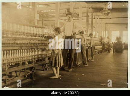 Un giovane spinner in Yazoo City (miss) Filato Mills. Ha detto che era di tredici, ma dubbia. LOC cph.3A20812 Foto Stock