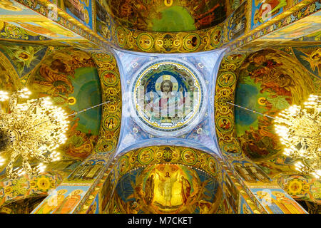 San Pietroburgo, Russia - Ott 10, 2016. Interno della chiesa del Salvatore sul Sangue versato, San Pietroburgo, Russia. La chiesa ha un eccezionale un Foto Stock