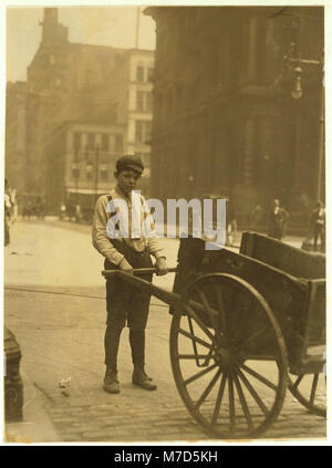 Harvey Nailling, ragazzo delle consegne per Kutterer Printing Co. 300 Olive San Works 9 1-2 ore al giorno. LOC nclc.03514 Foto Stock