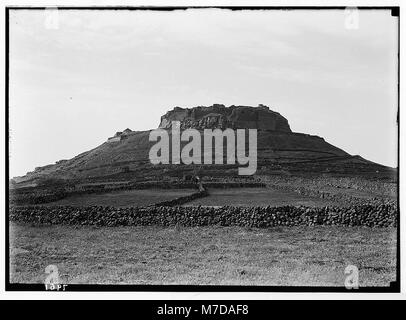 Jebel el-Drusi & Hauran. Salkhad. La collina del castello da nord matpc LOC.03737 Foto Stock