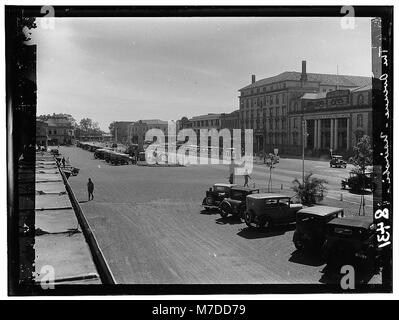 Kenya Colony. Nairobi. Sesta Avenue vicino la standard bank matpc LOC.00367 Foto Stock