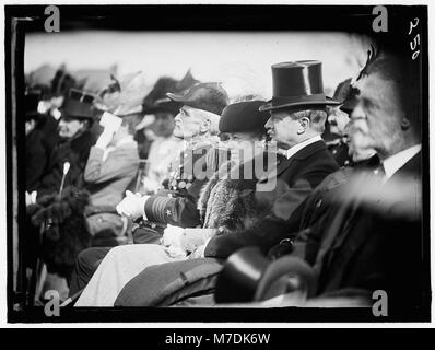 MEYER, GEORGE VON L. Con MRS. TAFT; i soldati e marinai MONUMENTO A ANNAPOLIS LCCN2016863261 Foto Stock