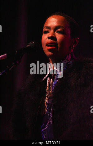 MIAMI, FL - febbraio 15: Lauryn Hill alla ventunesima edizione del 9Miglio Music Festival presso il Miami Dade County Expo Center il 15 febbraio 2014 a Miami in Florida. Persone: Lauryn Hill Foto Stock