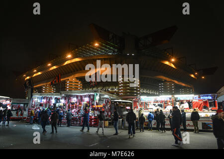 Stadio Meazza (San Siro) durante l'A.C. Confronto di Milano Foto Stock