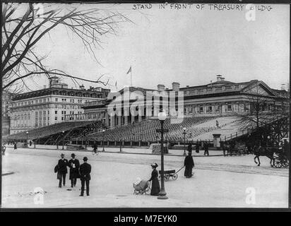 Stare davanti al Tesoro Bldg. Per Woodrow Wilson's inaugurazione LCCN2005694644 Foto Stock