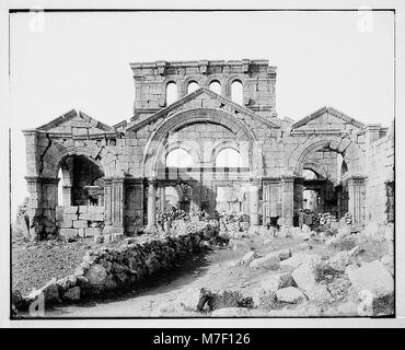 Una fotografia della basilica di Kalat Siman, un sito storico significativo in Siria associato a San Simeone Stylites, una notevole figura paleocristiana. Foto Stock