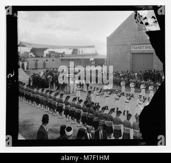 Preso il 14 Sett. 1933 quando i resti del re Feisal dell Iraq sono stati portati a Haifa dall Europa per essere volato a Baghdad. LOC matpc.14362 Foto Stock