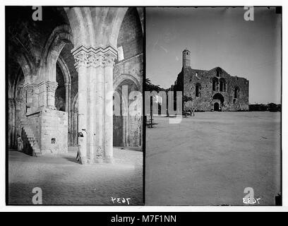 La cattedrale dei Crociati a Tartous, Siria, risale al periodo dei Crociati e presenta vedute sia interne che esterne. La cattedrale è un importante sito storico che riflette l'influenza delle Crociate nella regione. Foto Stock