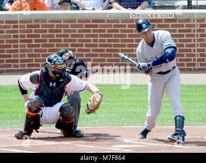 New York Yankees designato hitter Derek Jeter (2) pipistrelli nel primo inning contro i Baltimore Orioles a Rigogolo Park a Camden Yards a Baltimore, MD, domenica 9 settembre 2012. .Credito: Ron Sachs / CNP./MediaPunch (restrizione: NO New York o New Jersey o giornali quotidiani nel raggio di 75 miglia da New York City) Foto Stock