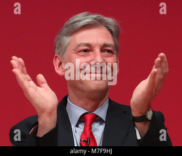 Scottish leader laburista Richard Leonard parlando durante il lavoro scozzese conferenza in Caird Hall, Dundee. Foto Stock