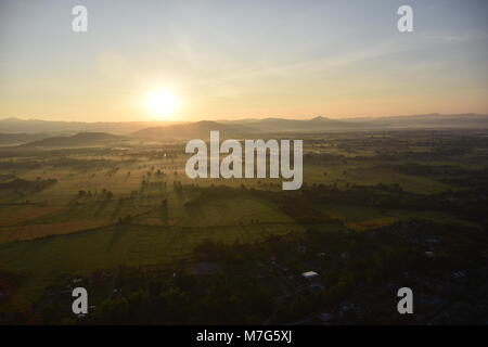 Balloon ride in Chiang Mai, nel nord della Thailandia Foto Stock