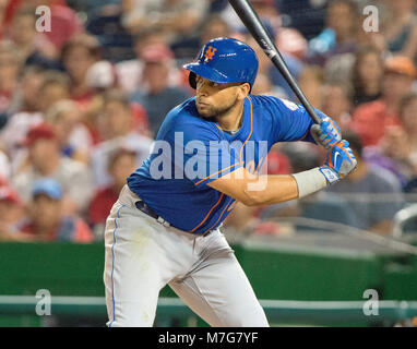 New York Mets primo baseman James Loney (28) pipistrelli nel quarto inning contro i cittadini di Washington a cittadini Park a Washington D.C. il Martedì, 28 giugno 2016. I cittadini hanno vinto il gioco 5 - 0. Credito: Ron Sachs / CNP/MediaPunch ***per solo uso editoriale*** Foto Stock