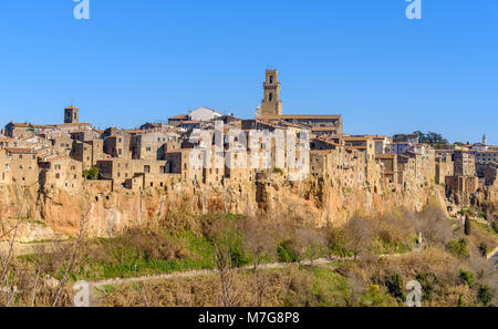 Pitigliano, Toscana, Italia, la vista della città antica Foto Stock