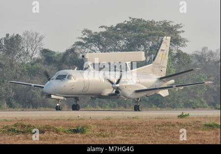 Royal Thai Air Force Saab-340 durante l'esercizio a far fronte Tiger 2016. Foto Stock