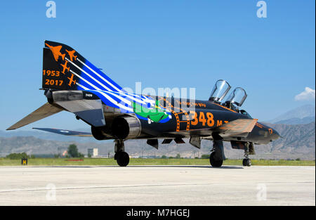 Hellenic Air Force RF-4E Phantom a Larissa Air Base, Grecia. Foto Stock