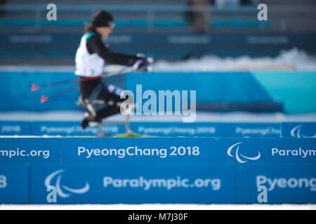Pyeongchang, Corea del Sud. Decimo Mar, 2018. Vista generale del Biathlon : donna corto 6km seduti al Alpensia Centro Biathlon durante il PyeongChang 2018 Paralimpiadi Giochi invernali di Pyeongchang, Corea del Sud . Credito: Sho Tamura AFLO/sport/Alamy Live News Foto Stock