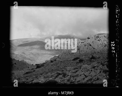 Una vista panoramica del Monte Hermon, che offre uno sguardo pittoresco sul paesaggio della montagna e sulle aree circostanti. Foto Stock