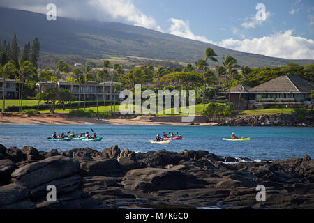 Gruppo Kayak in Kapalua Bay, Maui, Hawaii. Foto Stock