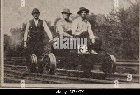 Una rivista di 1920 dipendenti pubblicata dalla Baltimore and Ohio Railroad, contenente notizie sull'azienda, caratteristiche del personale e aggiornamenti sulle operazioni e gli sviluppi dei trasporti. Foto Stock