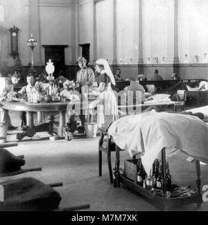 Guerra Boera. Le truppe britanniche in trattamento presso l'Hopital, Raadzaal, Bloemfontein, Sud Africa, durante la Seconda guerra boera (1899-1902). Foto da Keystone, c.1900 Foto Stock