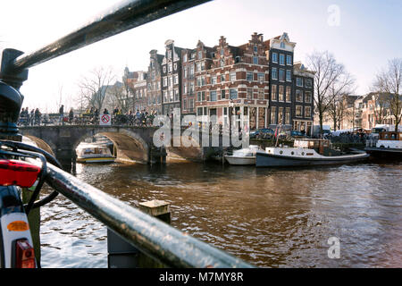 Canal pendente case sul canale Prinsengracht / Brouwersgracht, Amsterdam, Paesi Bassi Foto Stock